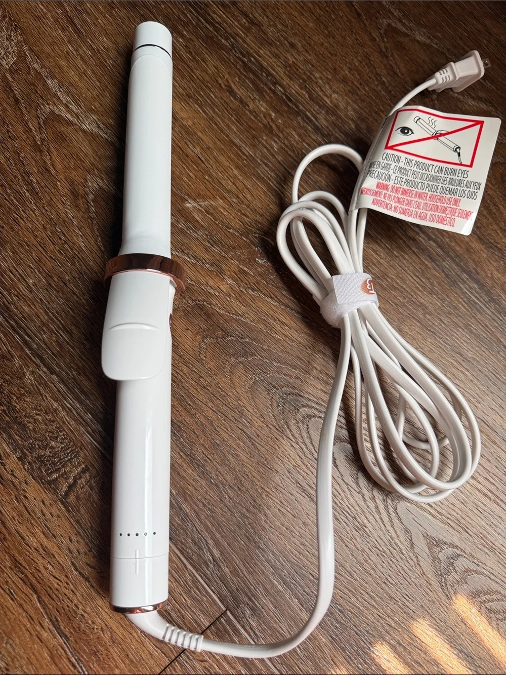 Literally new ! T3 White and Rose Gold Curling Wand
